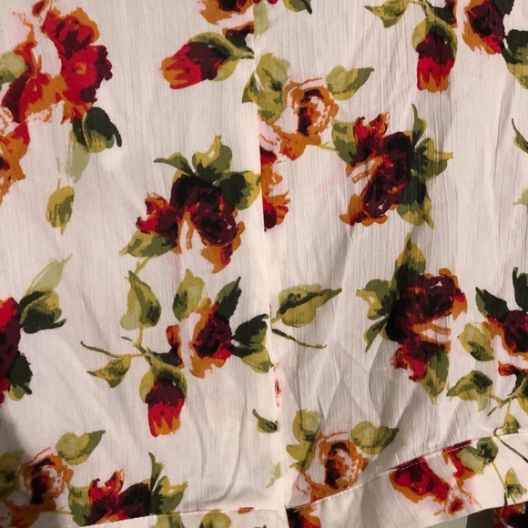 CropTop - Picture 5 of 7